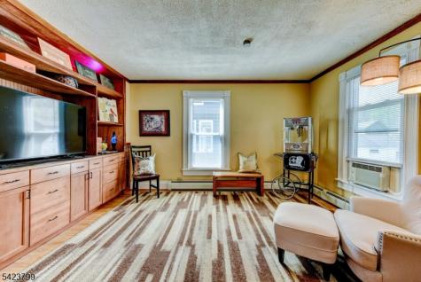 82 Newton Avenue Sussex NJ 07461