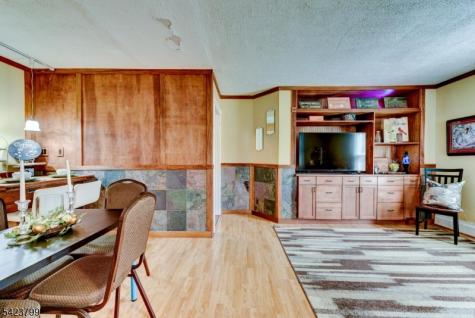 82 Newton Avenue Sussex NJ 07461