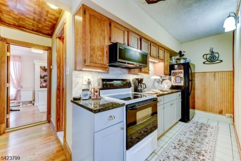 82 Newton Avenue Sussex NJ 07461