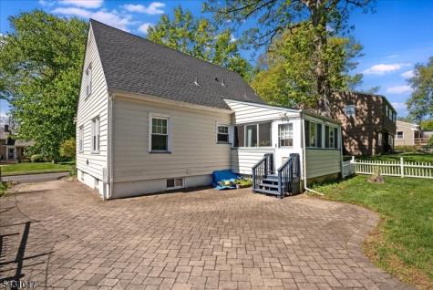 28 Berkeley Place Livingston NJ 07039