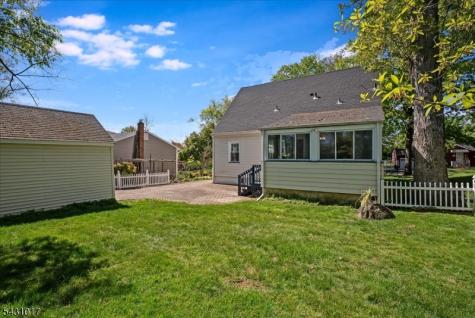 28 Berkeley Place Livingston NJ 07039