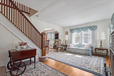 28 Berkeley Place Livingston NJ 07039
