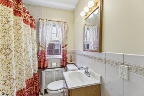 59 Pershing Road Clifton NJ 07013