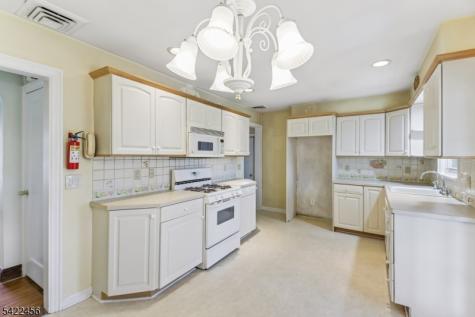 59 Pershing Road Clifton NJ 07013