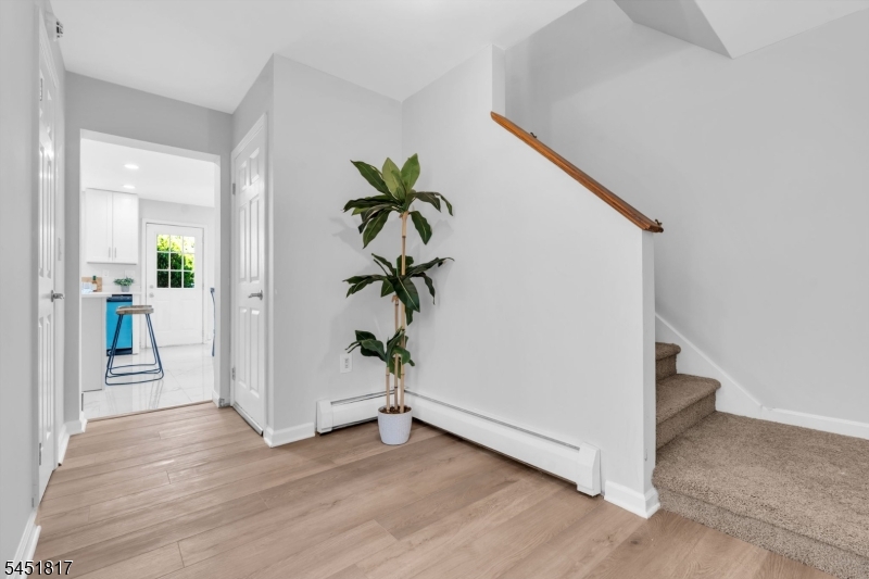 81 Crane Street Newark NJ 07104