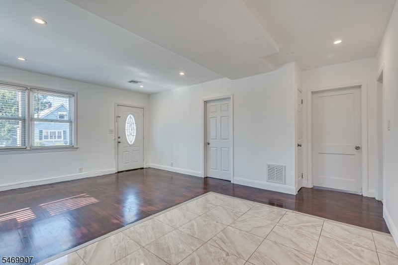 34 Ryan Street Woodbridge NJ 08863