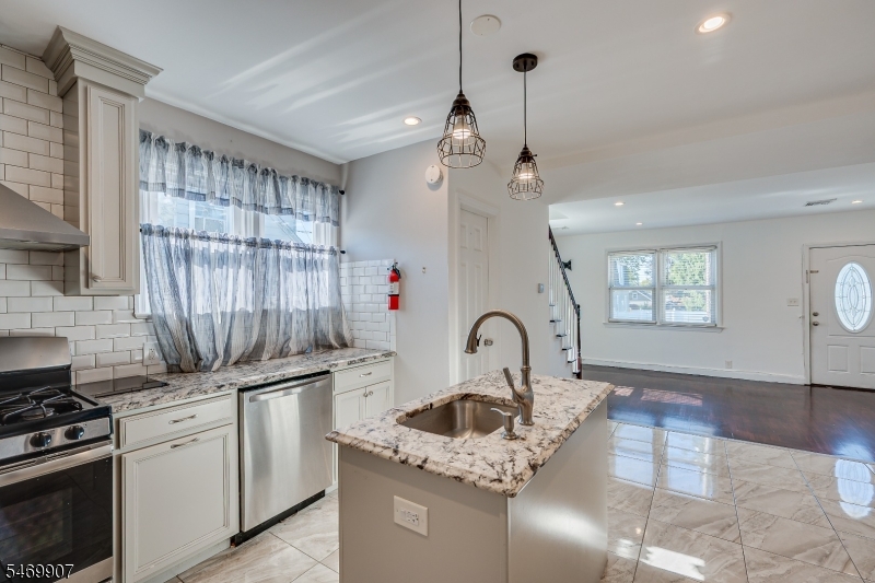 34 Ryan Street Woodbridge NJ 08863