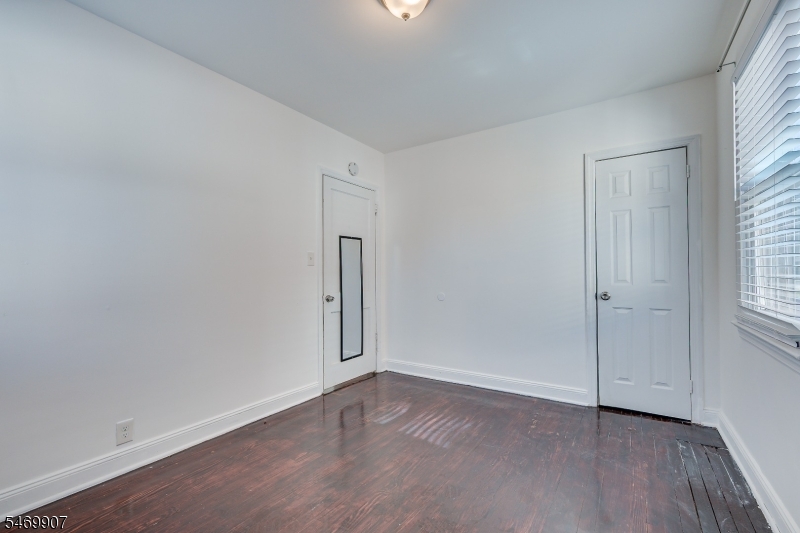 34 Ryan Street Woodbridge NJ 08863