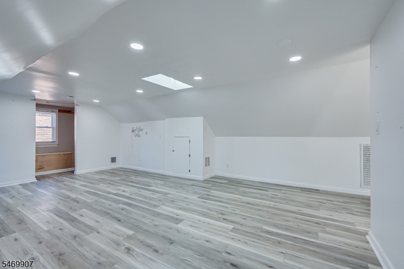 34 Ryan Street Woodbridge NJ 08863