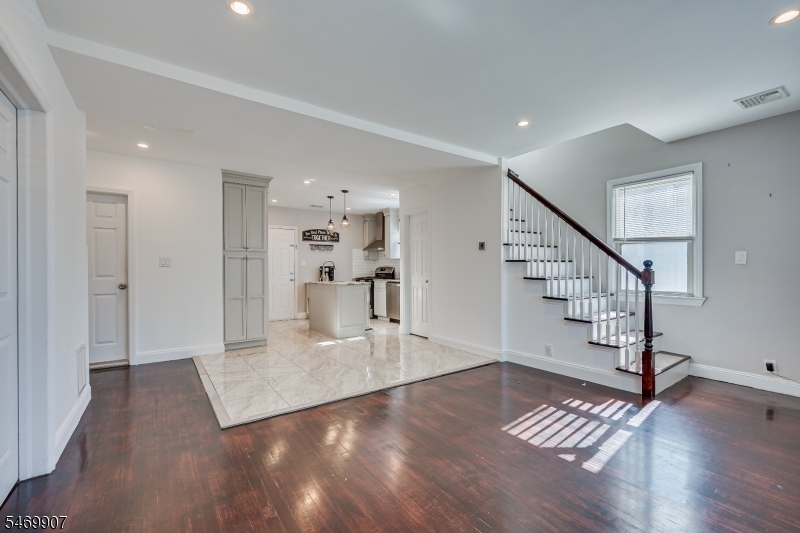 34 Ryan Street Woodbridge NJ 08863