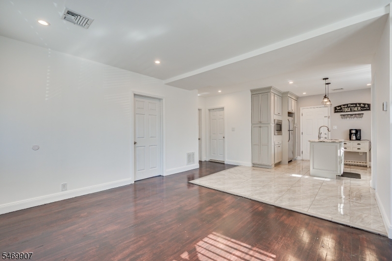 34 Ryan Street Woodbridge NJ 08863