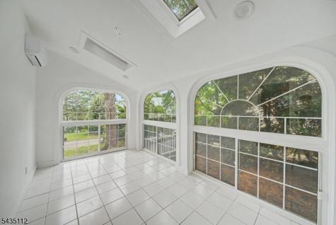 433 Louisa Avenue Wyckoff NJ 07481