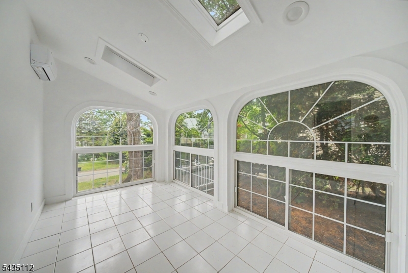 433 Louisa Avenue Wyckoff NJ 07481