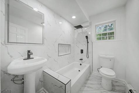 433 Louisa Avenue Wyckoff NJ 07481