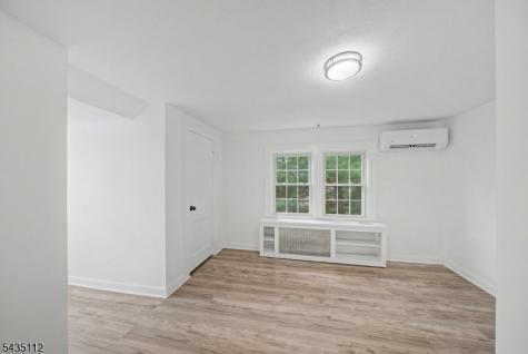 433 Louisa Avenue Wyckoff NJ 07481