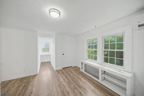 433 Louisa Avenue Wyckoff NJ 07481