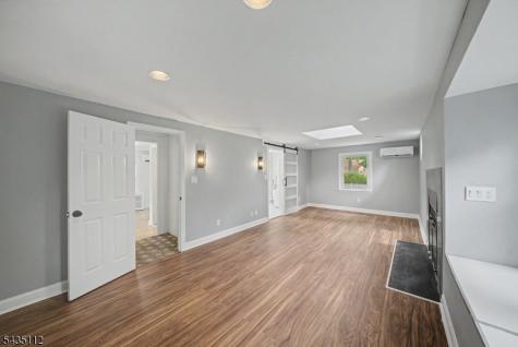 433 Louisa Avenue Wyckoff NJ 07481