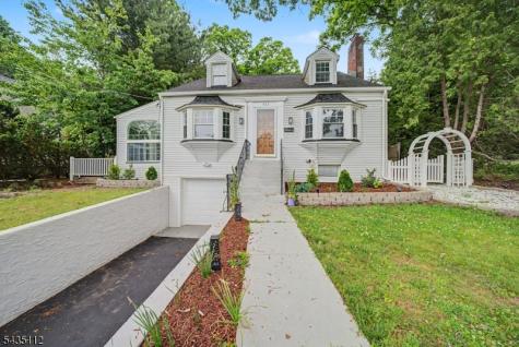 433 Louisa Avenue Wyckoff NJ 07481