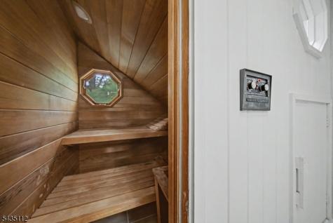 433 Louisa Avenue Wyckoff NJ 07481