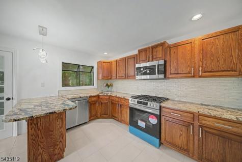 433 Louisa Avenue Wyckoff NJ 07481