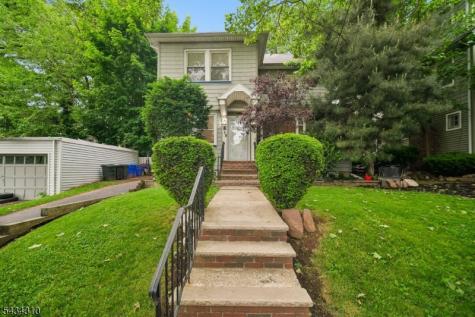 210 Hillside Road Elizabeth NJ 07208