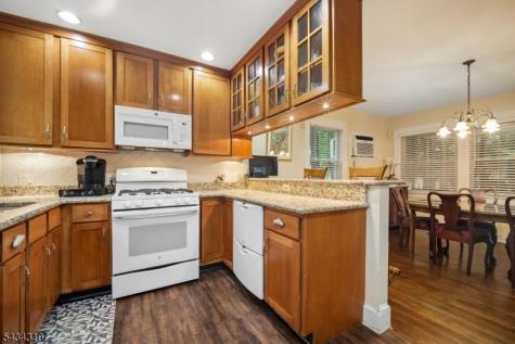 210 Hillside Road Elizabeth NJ 07208