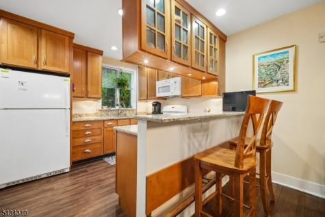 210 Hillside Road Elizabeth NJ 07208