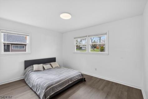 22 Farrell Avenue Ewing NJ 08618