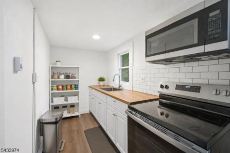 10 Bodnar Street Bernardsville NJ 07924