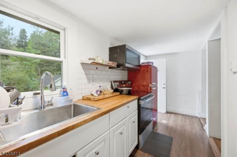 10 Bodnar Street Bernardsville NJ 07924