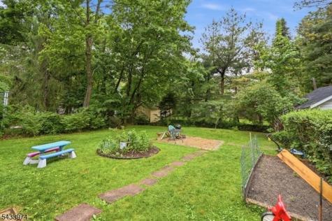 10 Bodnar Street Bernardsville NJ 07924