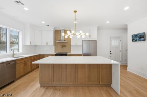 110 Platt Avenue Saddle Brook NJ 07663