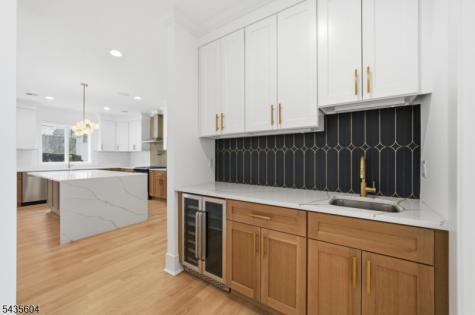 110 Platt Avenue Saddle Brook NJ 07663