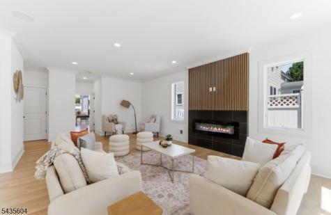 110 Platt Avenue Saddle Brook NJ 07663
