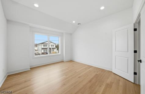 110 Platt Avenue Saddle Brook NJ 07663