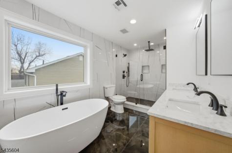 110 Platt Avenue Saddle Brook NJ 07663