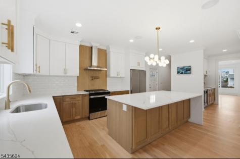 110 Platt Avenue Saddle Brook NJ 07663