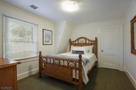 564 Highland Avenue Westfield NJ 07090