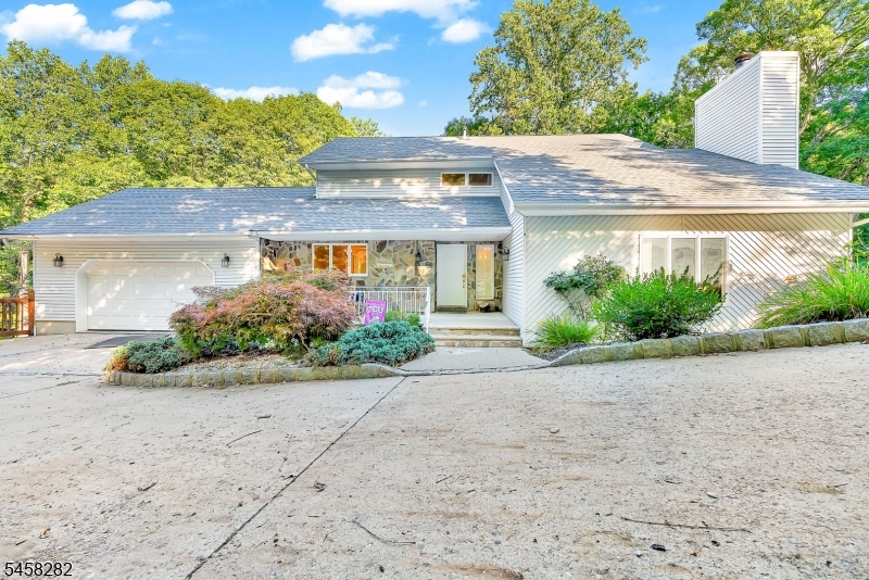 10 Catherine Terrace Byram NJ 07821