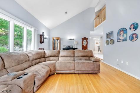 10 Catherine Terrace Byram NJ 07821