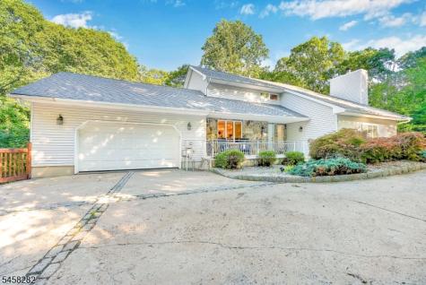 10 Catherine Terrace Byram NJ 07821