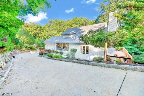 10 Catherine Terrace Byram NJ 07821