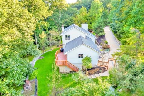 10 Catherine Terrace Byram NJ 07821