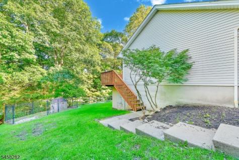 10 Catherine Terrace Byram NJ 07821