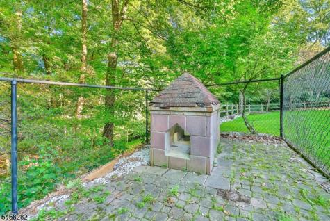 10 Catherine Terrace Byram NJ 07821