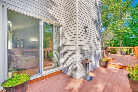10 Catherine Terrace Byram NJ 07821