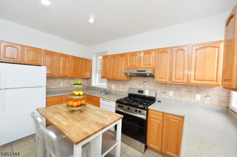 103 Napoleon Street Newark NJ 07105