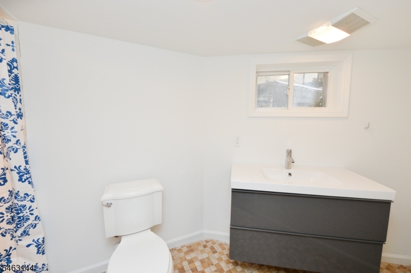 103 Napoleon Street Newark NJ 07105