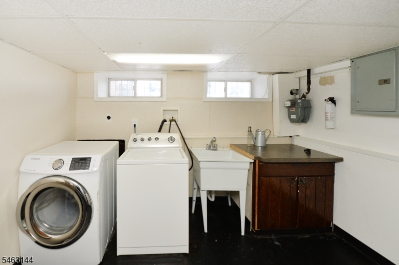 103 Napoleon Street Newark NJ 07105