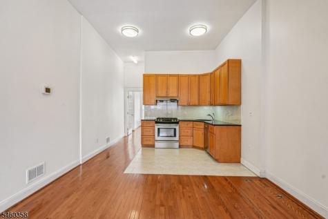90 A Hackensack Plk R Weehawken NJ 07086